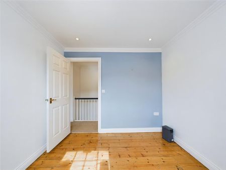 2 bedroom terraced house to rent - Photo 4