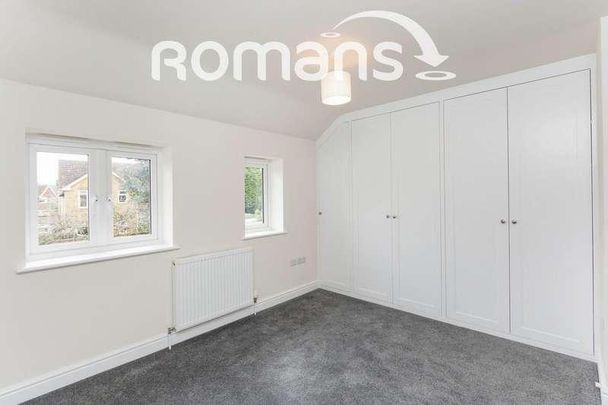 Frys Lane, Yateley, GU46 - Photo 1