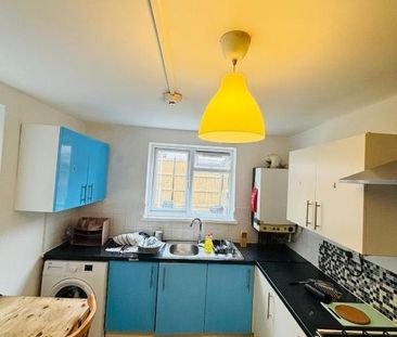 Room in a Shared House, Mossford Street, E3 - Photo 5
