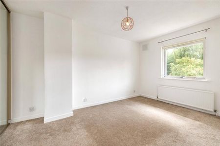 2 Taney Manor Dundrum Dublin 14 - Photo 3