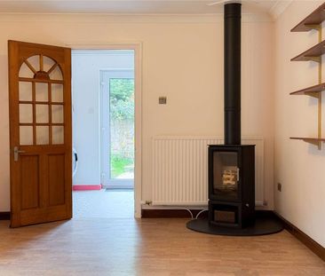 Beautiful Georgian red brick family home - Photo 1