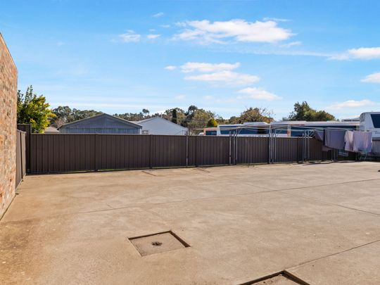 LOW MAINTENANCE UNIT - Photo 1