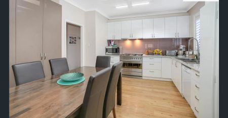 FAMILY GEM WITH STUDY AND TEENAGE RETREAT - Photo 4