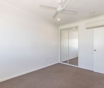 4/63 Cook Street, North Ward - Photo 6