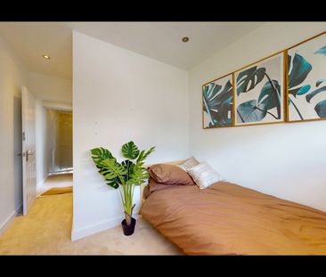 Room in a Shared House, Avenons Road, E13 - Photo 4