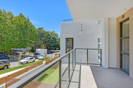 Location&excl; Luxury near Brand New Apartment in the Midst of Vibrant Epping - Photo 2