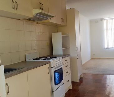 Charming Two-Bedroom Unit in Kilkenny - Photo 2