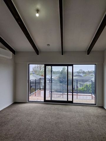 Neat and Tiday 2 bedroom unit - Photo 3