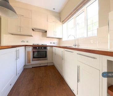 1 bedroom flat to rent - Photo 6