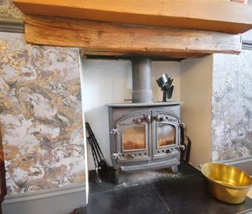 3 bedroom semi-detached house to rent - Photo 2