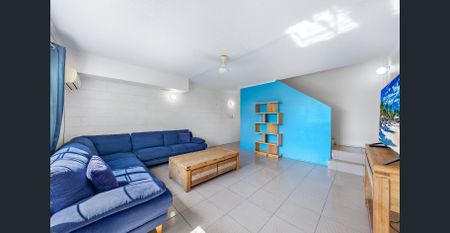 Effortless Coastal Living Starts Here - Comfort, Convenience & Lifestyle in Cannonvale - Photo 2