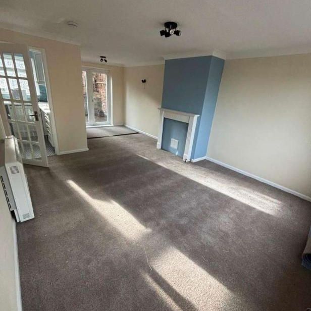 Greenway, Eastbourne, BN20 - Photo 1