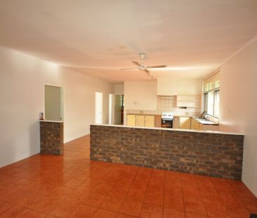 COTTAGE IN PRIME LOCATION - Photo 5