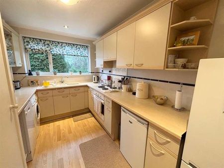 Haunch Lane, Kings Heath, Birmingham, B13 - Photo 4