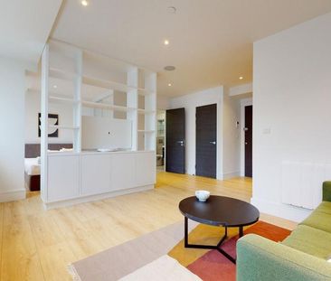 Studio to rent - Photo 1