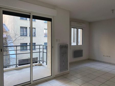 Location Appartement 1 pièce 36m² VALENCE 26000 - Photo 4