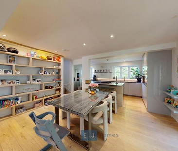 4 bedroom detached house to rent - Photo 3