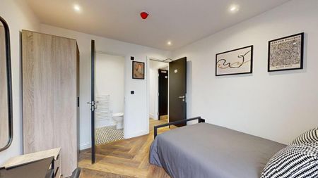 6 bedroom flat to rent - Photo 2