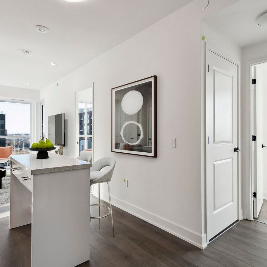 For Lease - 2343 Khalsa Gate Unit# 708, Oakville, Ontario - Photo 1