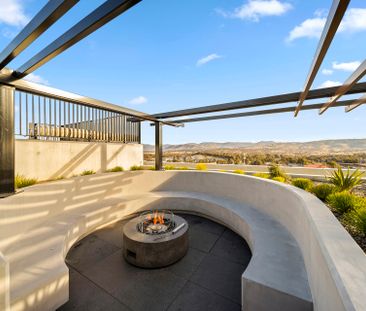 Enjoy resort style amenities in the heart of Tuggeranong! - Photo 2