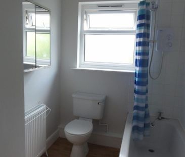 1 bedroom in a house share to rent - Photo 6