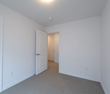 For Lease - 461 Blackburn Drive Unit# 110, Brantford, Ontario - Photo 5