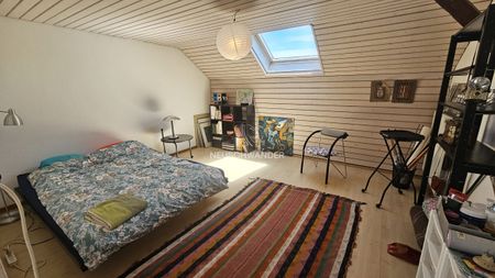 À louer à Delémont appartement de 3.5 pièces chaleureux sous les toits - Photo 3
