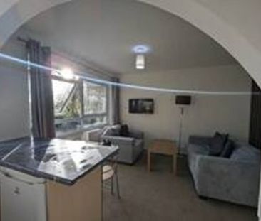 1 Bed Flat, Newton Park Court, LS7 - Photo 1