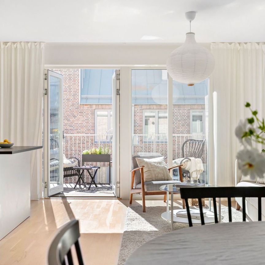 Önneredsvägen, Västra Frölunda - Photo 1