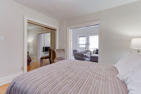 For Lease - 108 Rogers Road Unit# Main, Toronto, Ontario - Photo 4