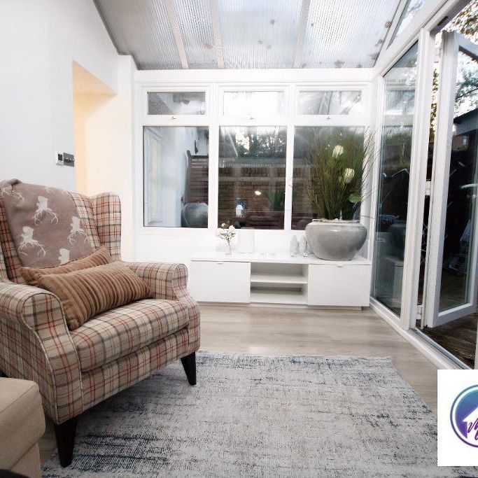 1 Bedroom Room in Flat Share To Rent - Photo 1
