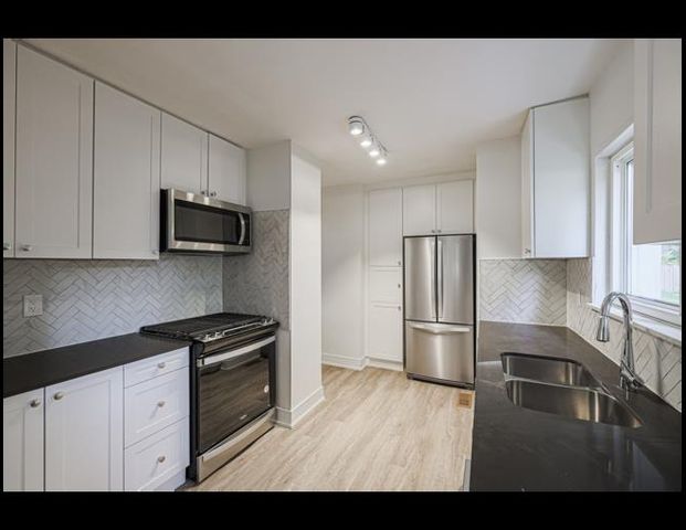 2029-2055 Victoria Park Ave. | 2055 Victoria Park Avenue, Toronto - Photo 1