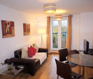 Felsted, Caldecotte Lake, Milton Keynes, MK7 - Photo 6