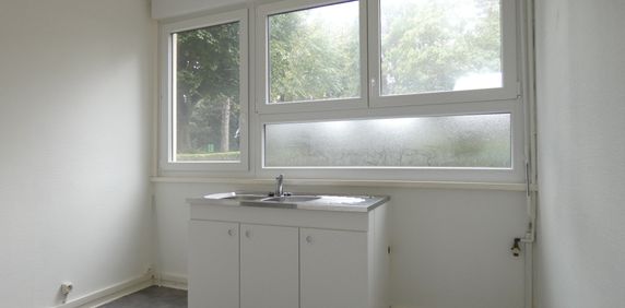 NANCY - Proche Fac de Lettres - F1 - Photo 2