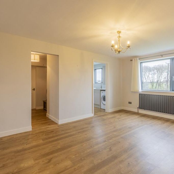 5 bedroom detached house to rent - Photo 1