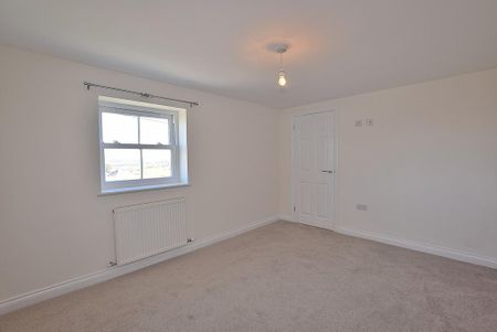 3 bedroom detached house to rent - Photo 3