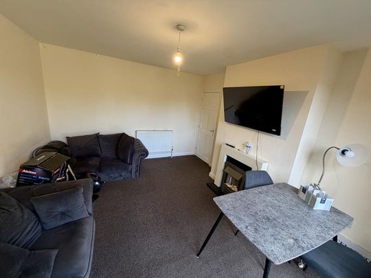4 bedroom house to rent - Photo 1