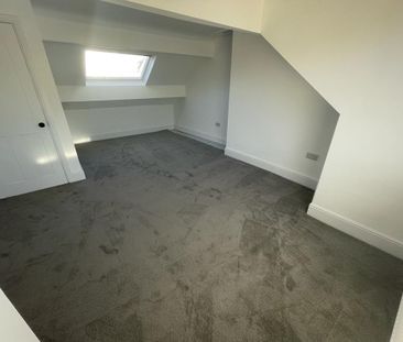 3 bedroom end of terrace house to rent - Photo 3