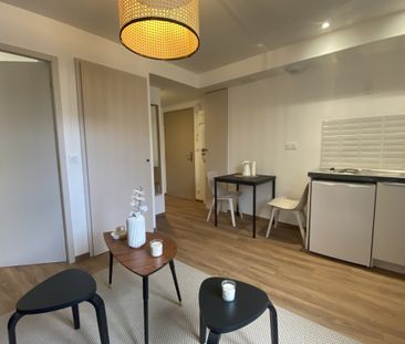 STUDIO MEUBLE 20M2 GARE SAINT JEAN - Photo 3