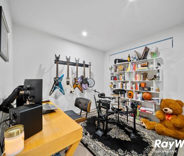 Modern 3-Bedroom Apartment in Prime Location - Photo 3