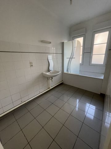 Location Appartement 2 pièces 63m² ABBEVILLE 80100 - Photo 3