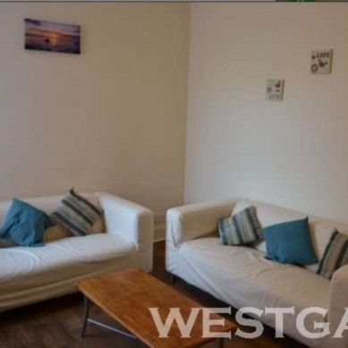 6 Bed - Swainstone Road, Reading - Photo 1