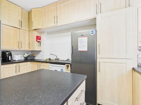 Tewkesbury Road, Longford - Photo 5