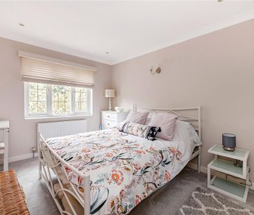 5 bedroom detached house to rent - Photo 3