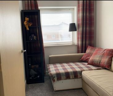 3 Bed End Terrace, Carbis Avenue, M11 - Photo 2