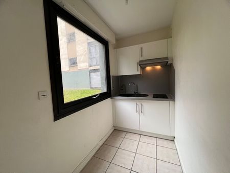 Location Appartement 1 pièce 21m² ORLEANS 45000 - Photo 2