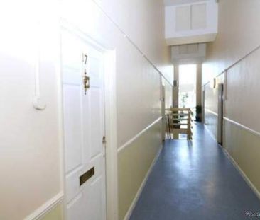 2 bedroom property to rent in Woodford Green - Photo 2