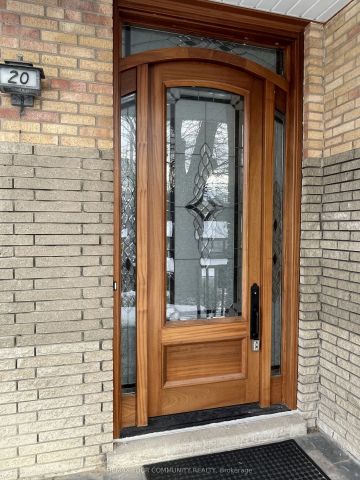 20 Burnview Crescent #Main Floor - Photo 4