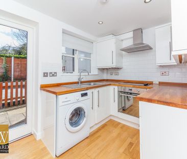 2 bedroom terraced house to rent - Photo 3