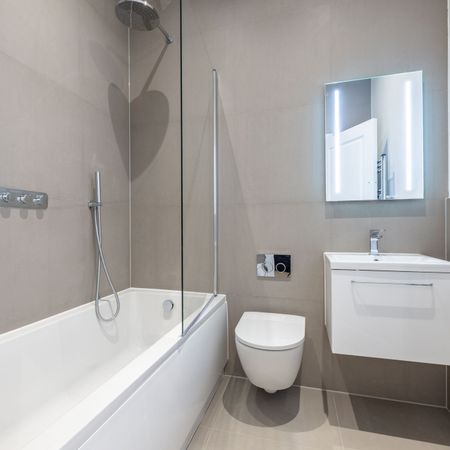 To Let 2 Bedroom Apartment - Photo 4